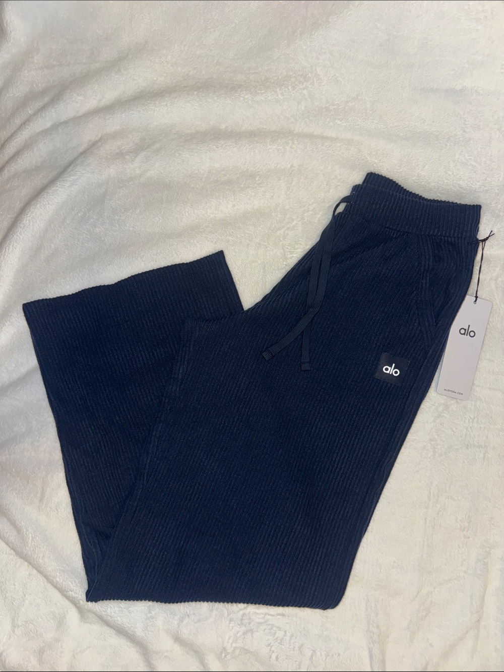 Alo Muse Wide Leg Pant & Performance Conquer Headband *NWT Navy
